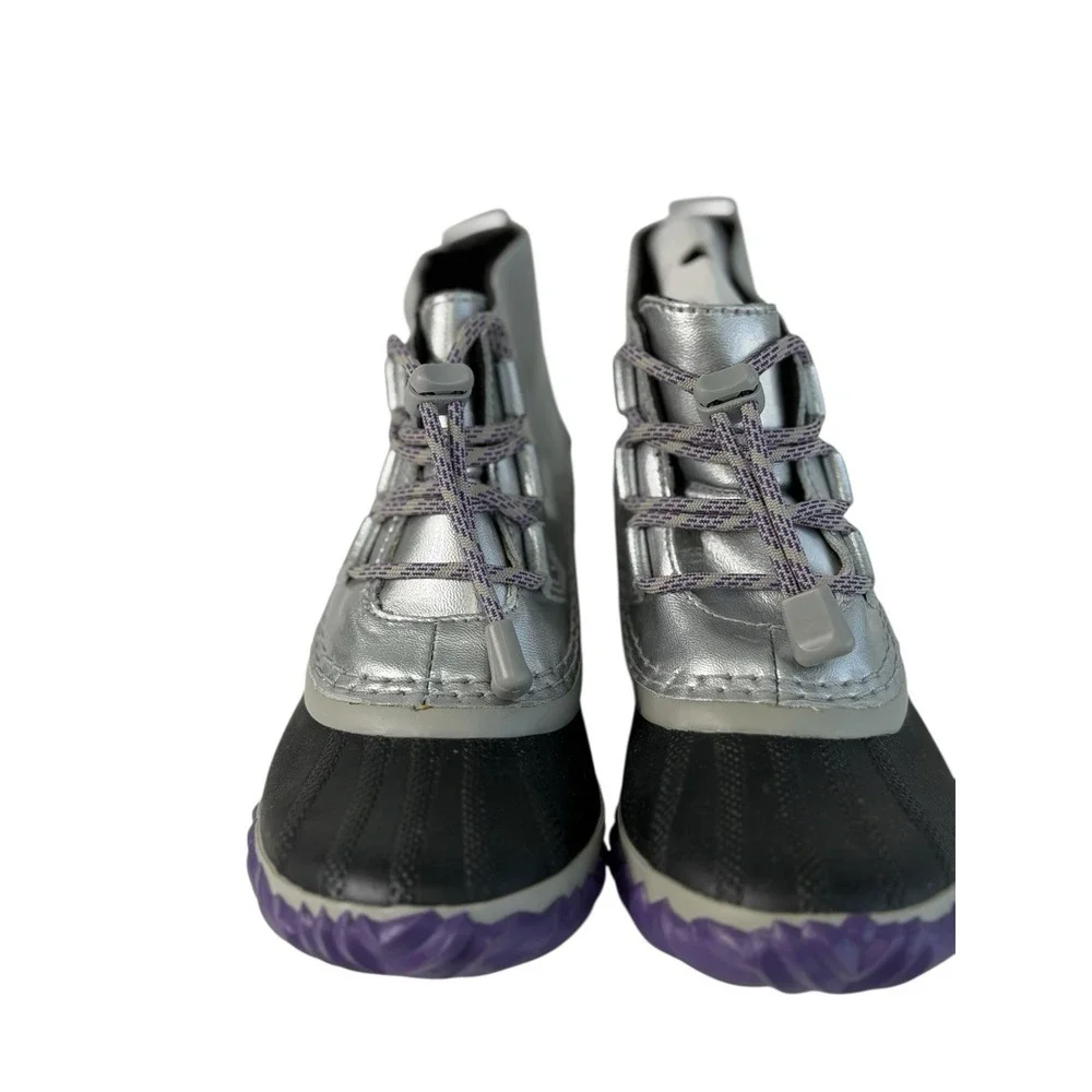Sorel Youth Out n‎ About Plus Metallic Silver, Black With Purple Boots Size 1 Y